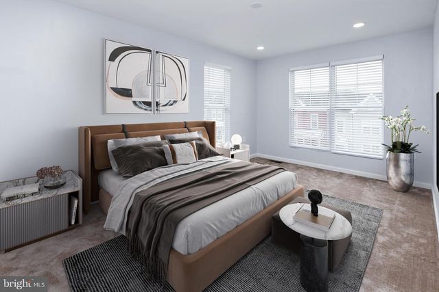 5016 IVORY WALTERS LN SE, Washington, DC 20019