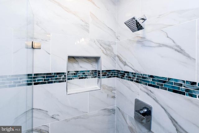 5016 IVORY WALTERS LN SE, Washington, DC 20019