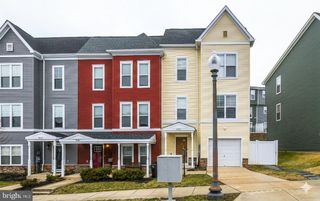 5016 IVORY WALTERS LN SE, Washington, DC 20019