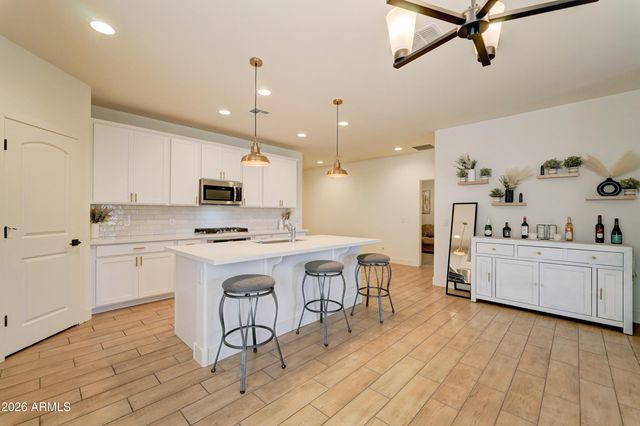 19448 W BADGETT Lane, Litchfield Park, AZ 85340