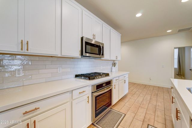 19448 W BADGETT Lane, Litchfield Park, AZ 85340