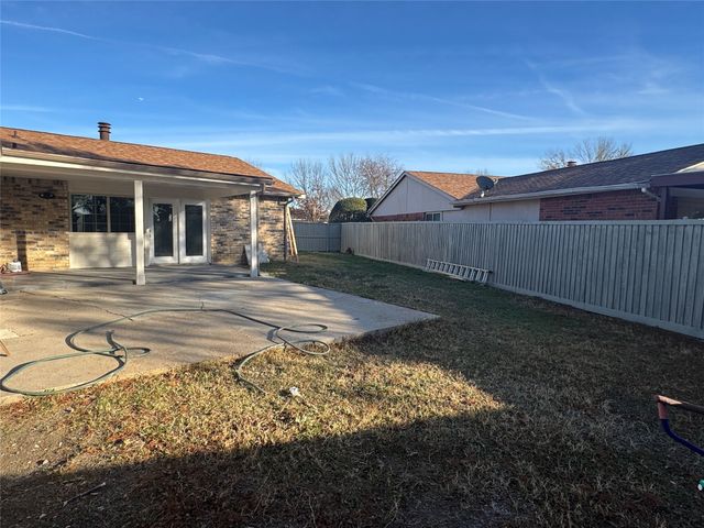 2125 Kings Road, Carrollton, TX 75007