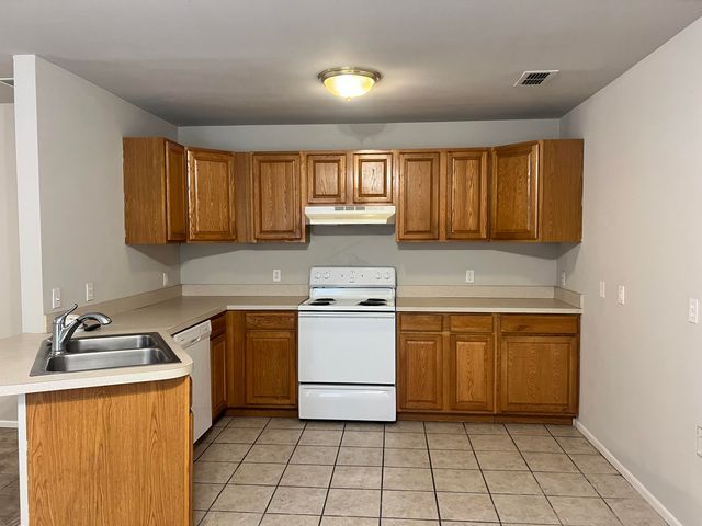 3415 49th Street, B, Lubbock, TX 79413