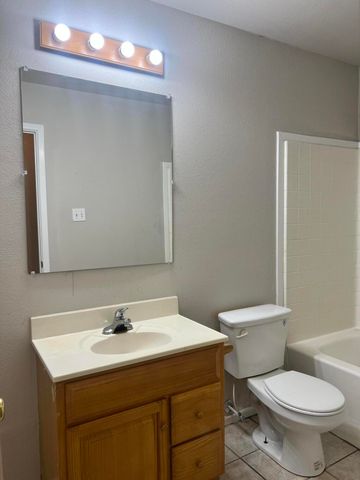 3415 49th Street, B, Lubbock, TX 79413