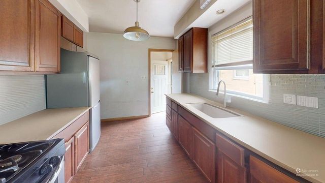 4464 N 68th STREET, Milwaukee, WI 53218