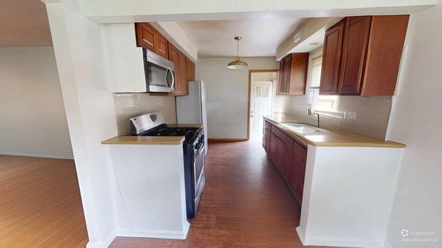 4464 N 68th STREET, Milwaukee, WI 53218