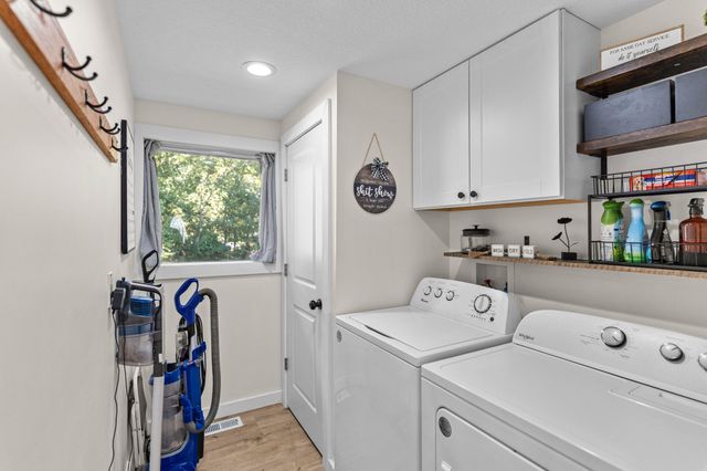 1027 COUNTY ROAD 2505, Moberly, MO 65270