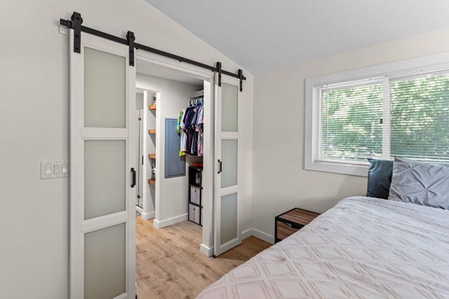 1027 COUNTY ROAD 2505, Moberly, MO 65270