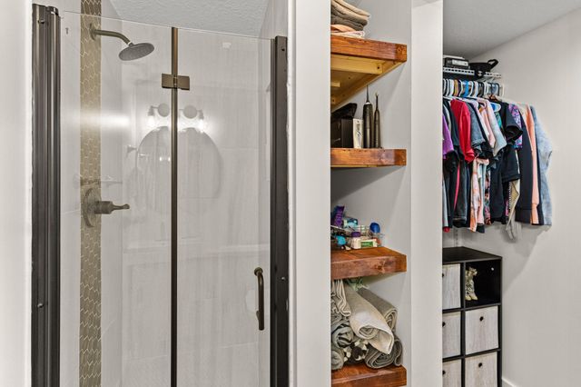 1027 COUNTY ROAD 2505, Moberly, MO 65270