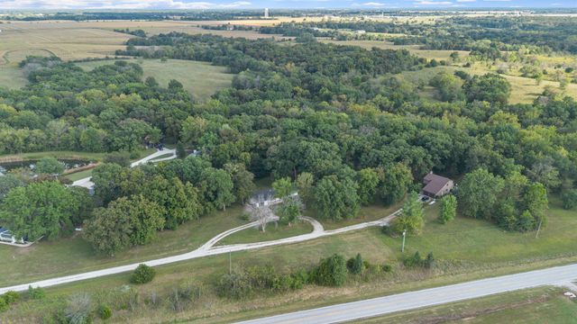 1027 COUNTY ROAD 2505, Moberly, MO 65270