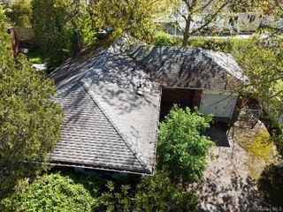 14 Central Park Road, Plainview, NY 11803
