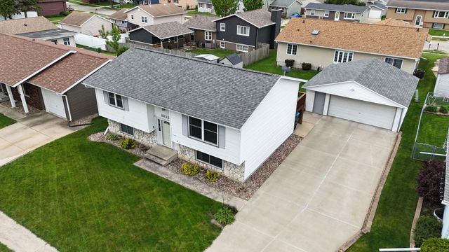 3923 Del Matro Road, Waterloo, IA 50701