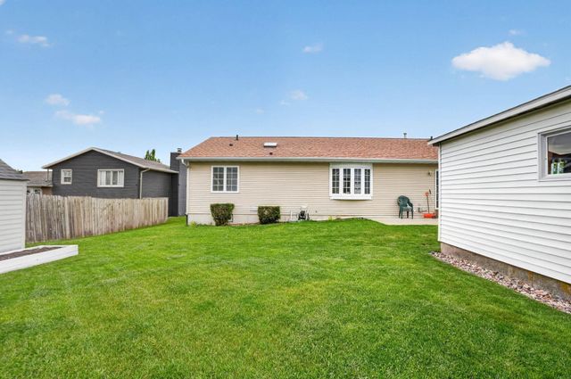 3923 Del Matro Road, Waterloo, IA 50701
