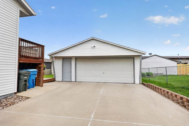 3923 Del Matro Road, Waterloo, IA 50701