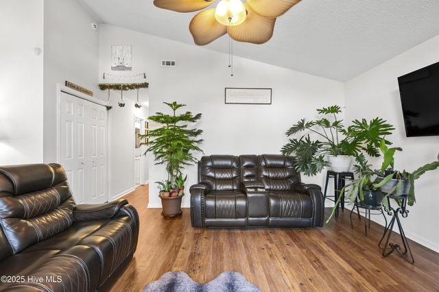 528 Brewster Lane, Wilmington, NC 28412