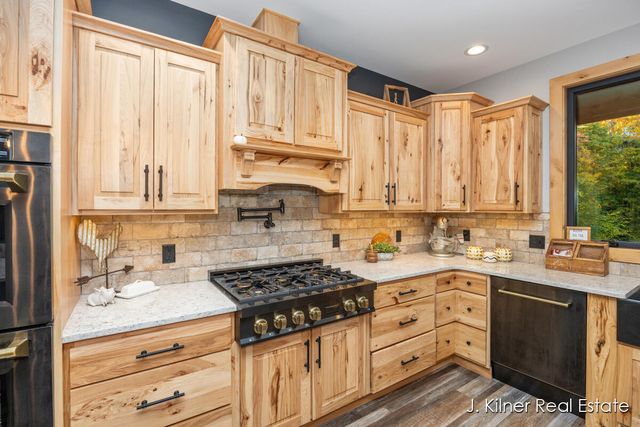 4390 22 Mile Road Nw, Tyrone Twp, MI 49330