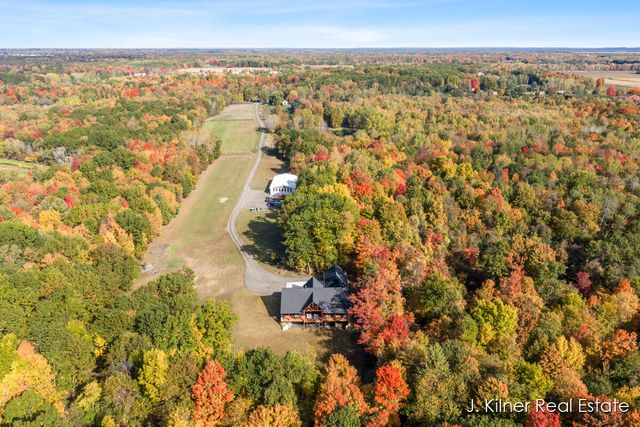 4390 22 Mile Road Nw, Tyrone Twp, MI 49330