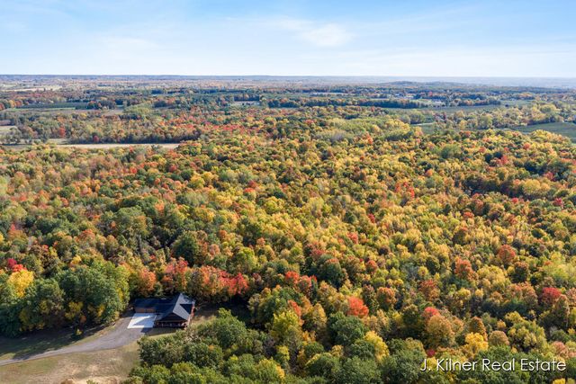 4390 22 Mile Road Nw, Tyrone Twp, MI 49330