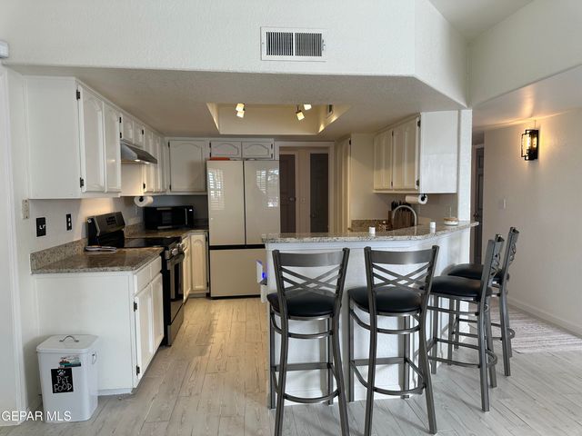 909 LAS PALMAS Way, El Paso, TX 79912