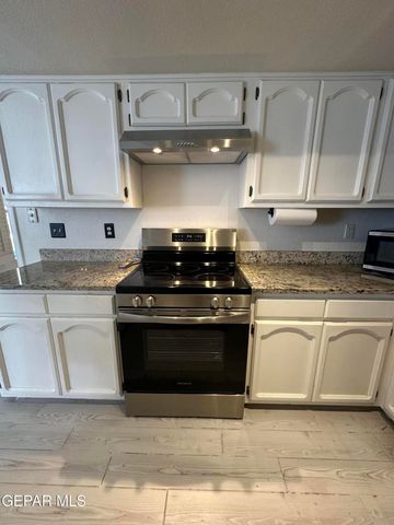 909 LAS PALMAS Way, El Paso, TX 79912