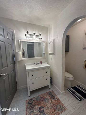 909 LAS PALMAS Way, El Paso, TX 79912