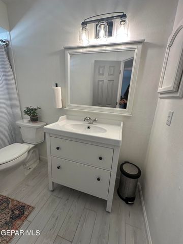 909 LAS PALMAS Way, El Paso, TX 79912