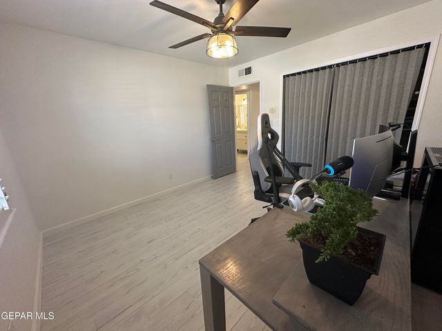 909 LAS PALMAS Way, El Paso, TX 79912