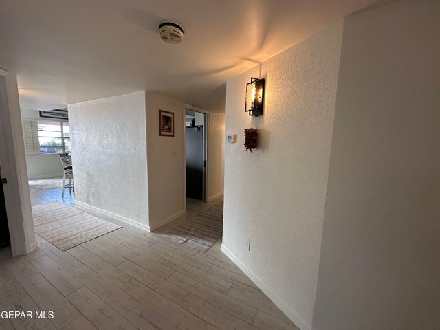 909 LAS PALMAS Way, El Paso, TX 79912