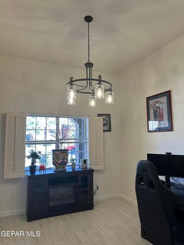 909 LAS PALMAS Way, El Paso, TX 79912