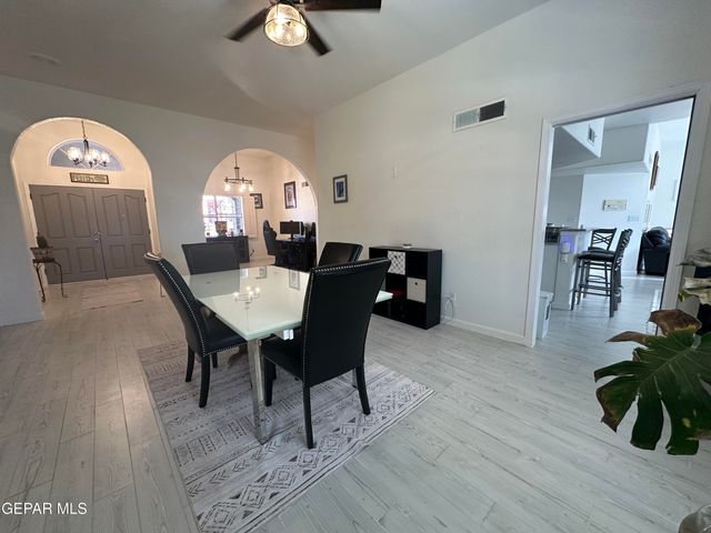 909 LAS PALMAS Way, El Paso, TX 79912