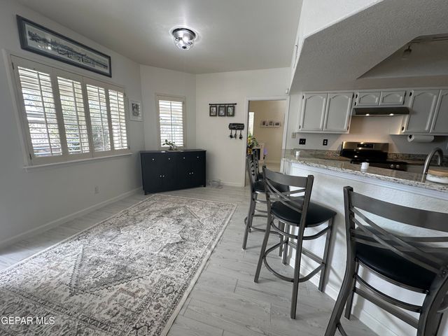 909 LAS PALMAS Way, El Paso, TX 79912