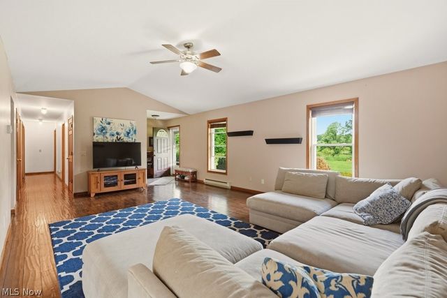 5230 Laubert Road, Atwater, OH 44201