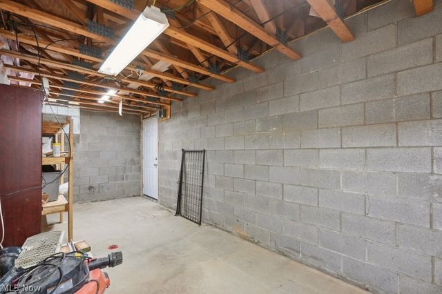 5230 Laubert Road, Atwater, OH 44201