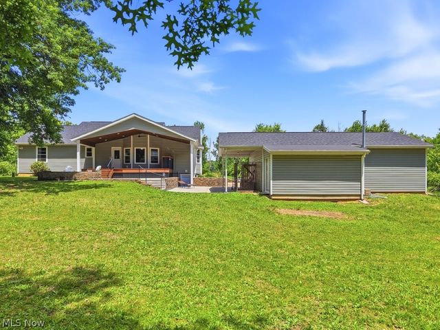 5230 Laubert Road, Atwater, OH 44201