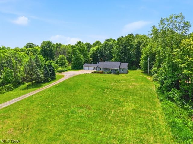 5230 Laubert Road, Atwater, OH 44201