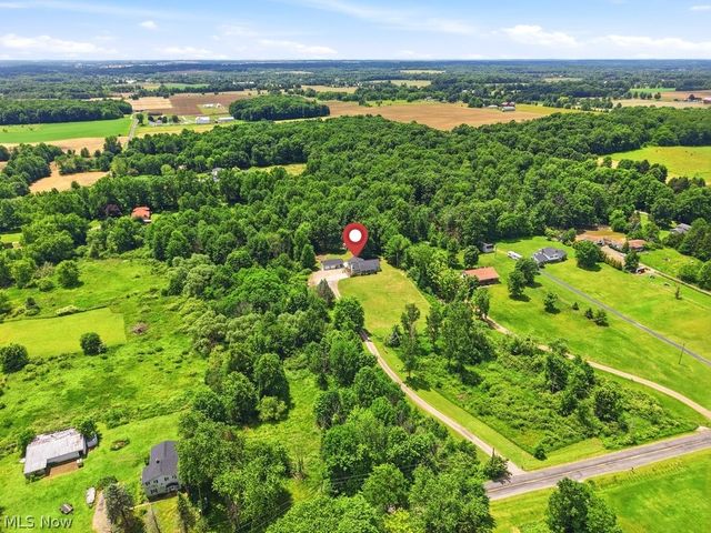 5230 Laubert Road, Atwater, OH 44201