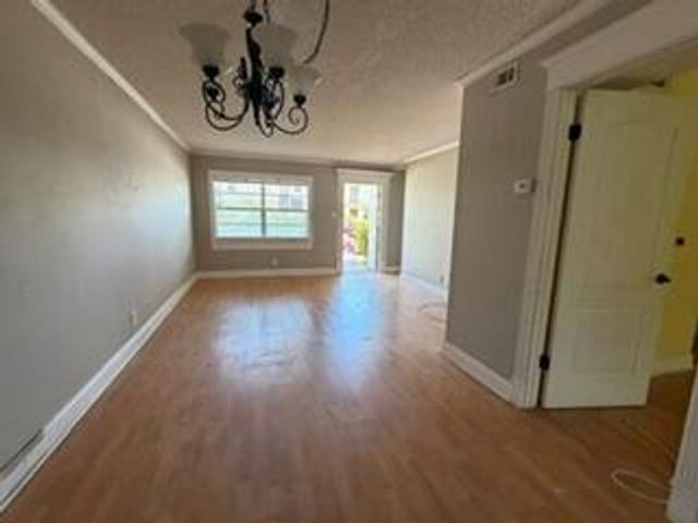 7300 NW 4th Place 105, Margate, FL 33063