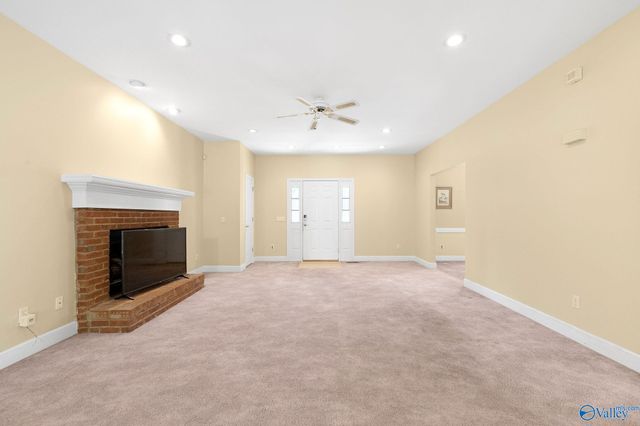 80 Earl Caldwell Drive, Guntersville, AL 35976