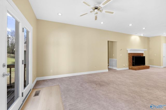 80 Earl Caldwell Drive, Guntersville, AL 35976