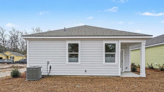 212 Spruce Grouse Dr, Conway, SC 29527