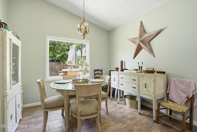 1043 SEABREEZE Avenue, Jacksonville Beach, FL 32250