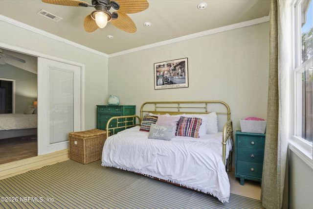 1043 SEABREEZE Avenue, Jacksonville Beach, FL 32250