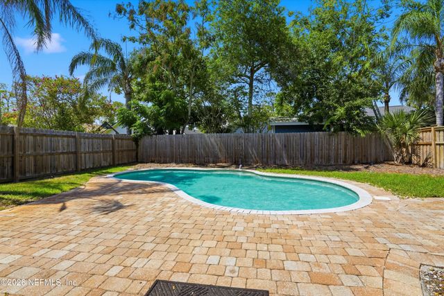 1043 SEABREEZE Avenue, Jacksonville Beach, FL 32250