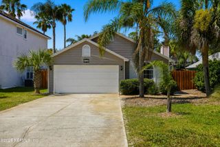 1043 SEABREEZE Avenue, Jacksonville Beach, FL 32250