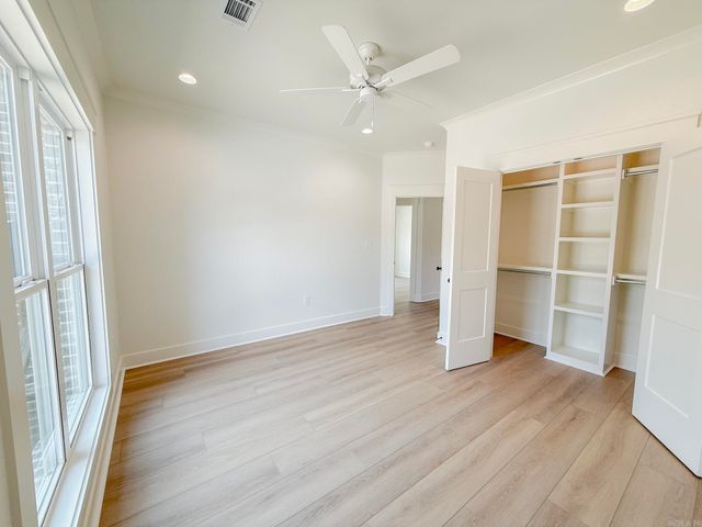 1 Camelot Court, Greenbrier, AR 72058