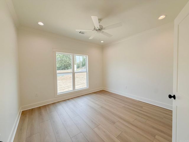 1 Camelot Court, Greenbrier, AR 72058