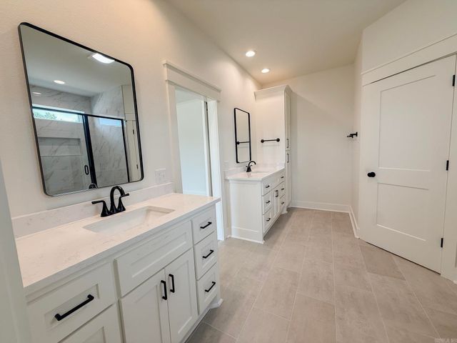 1 Camelot Court, Greenbrier, AR 72058