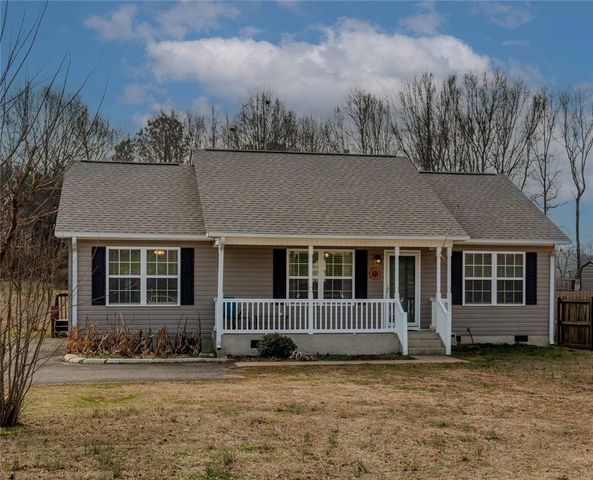 804 Clark Road, Inman, SC 29349