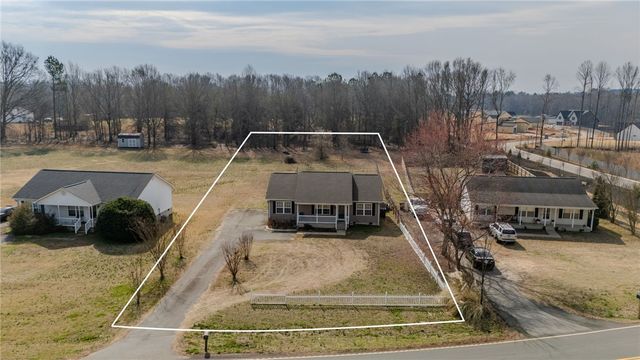 804 Clark Road, Inman, SC 29349