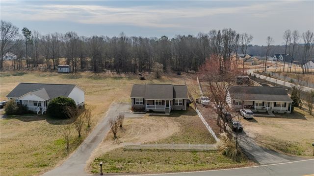 804 Clark Road, Inman, SC 29349